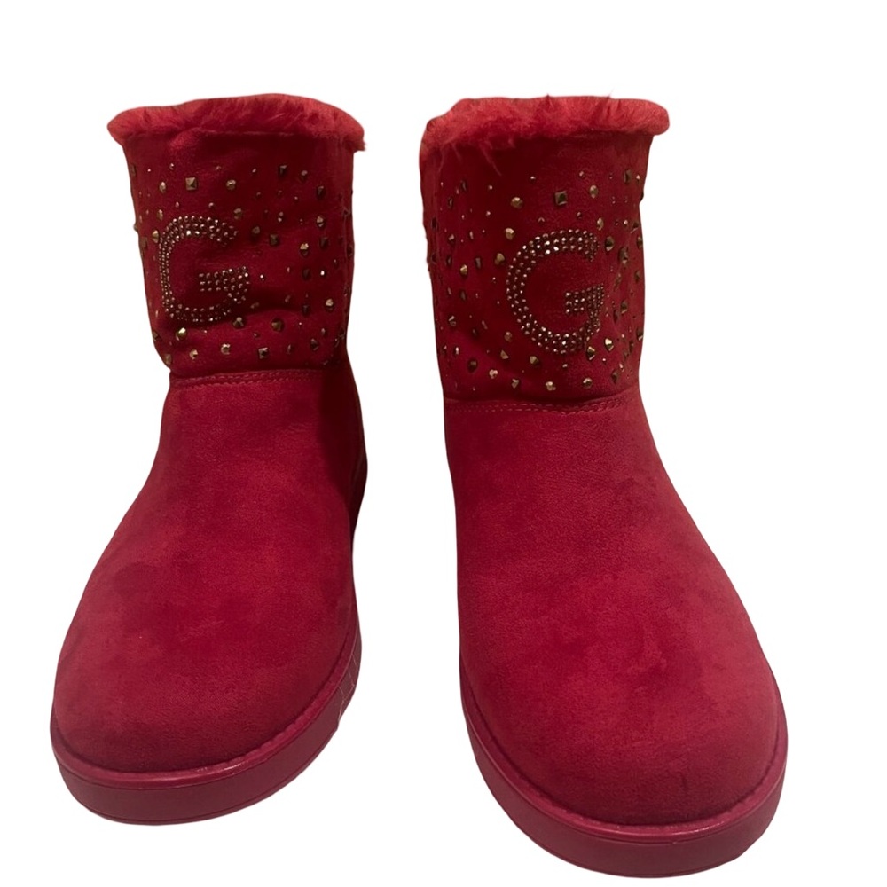 Beautiful GBG Los Angeles pink faux fur boots with bronze rhinestone 8M